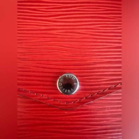 Louis Vuitton Sarah Epi Wallet (with COA) - Picture 12 of 14